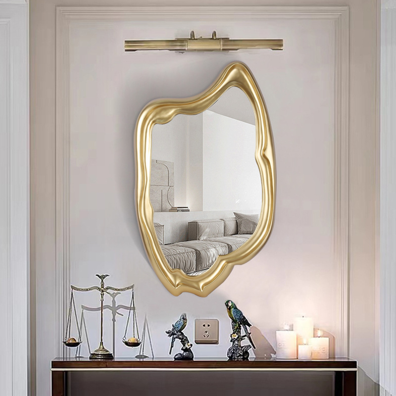Home Improvement Background - Noordse speciaal gevormde gouden wanddecoratieve spiegel,